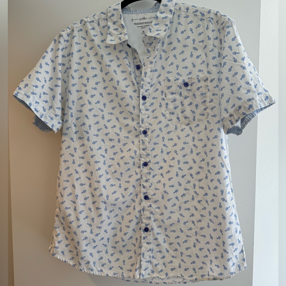 PD&C Peached Poplin Men’s Short Sleeved Button Down, Size M, Never Worn